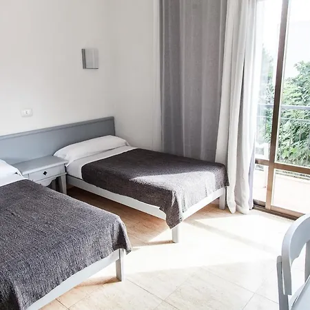 Hostal Apolo Guest house *